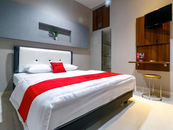 RedDoorz near Kebon Jeruk Jakarta : photo 2 de la chambre chambre double