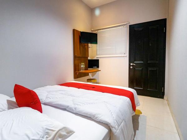 RedDoorz near Kebon Jeruk Jakarta : photo 9 de la chambre chambre double
