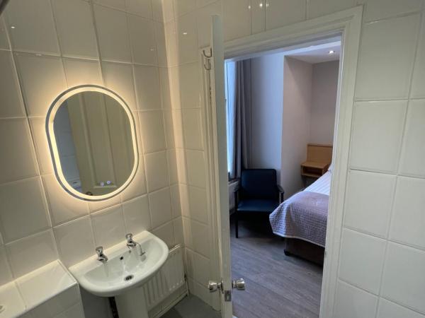 The Westlynne Hotel & Apartments : photo 2 de la chambre chambre double standard