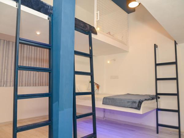 The Voyage - Cafe Hostel CoWork : photo 5 de la chambre lit superposé dans dortoir pour femmes