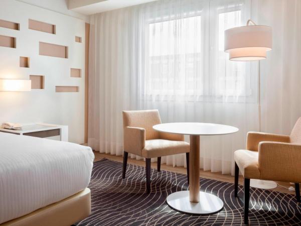 Madrid Marriott Auditorium Hotel & Conference Center : photo 3 de la chambre chambre lit king-size premium