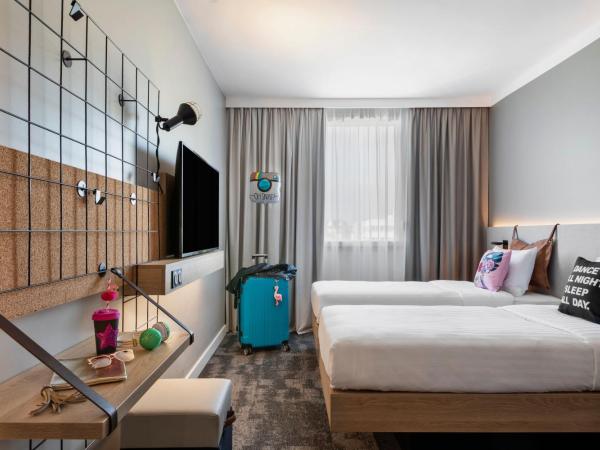 Moxy Amiens : photo 3 de la chambre chambre lits jumeaux cosy