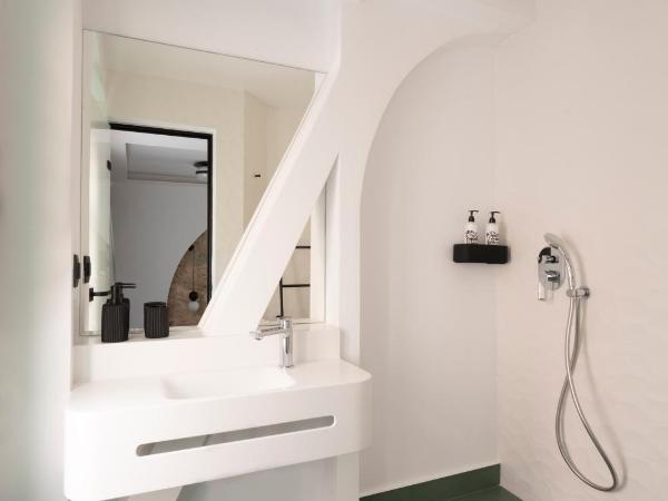 Sartori Concept Hotel : photo 8 de la chambre chambre triple avec salle de bains privative