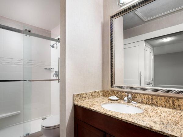 Residence Inn by Marriott Las Vegas Convention Center : photo 5 de la chambre suite lit queen-size avec canapé-lit