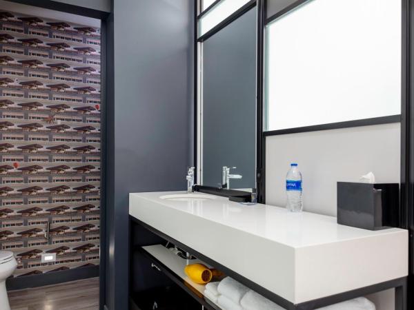 Aloft Savannah Airport : photo 3 de la chambre chambre lit king-size