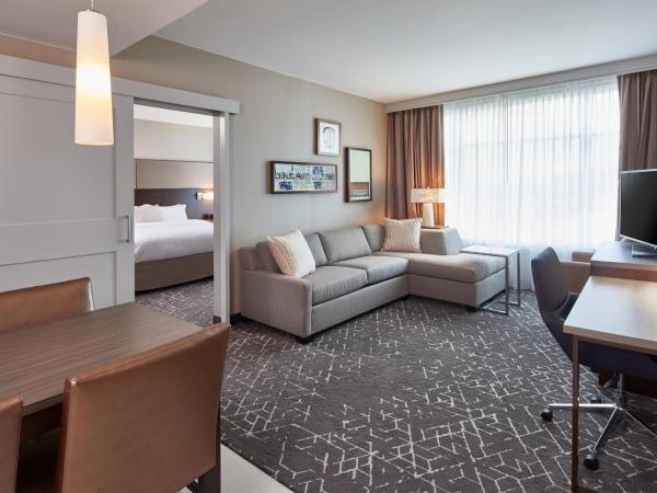 Residence Inn by Marriott Nashville Downtown/Convention Center : photo 1 de la chambre suite 2 chambres - Étage Élevé