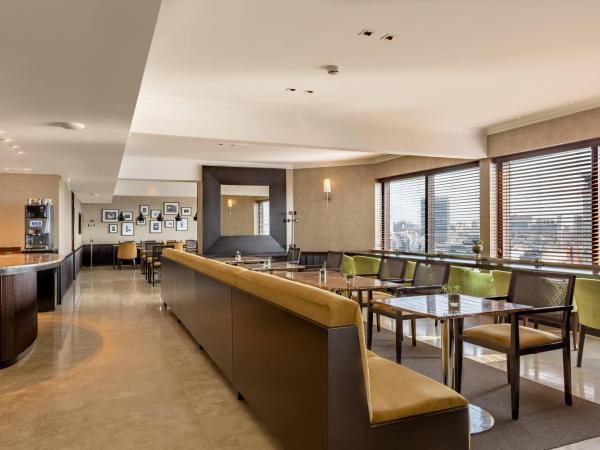 Sheraton Buenos Aires Hotel & Convention Center : photo 8 de la chambre chambre king - salon club et accès piscine