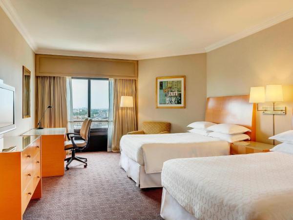 Sheraton Buenos Aires Hotel & Convention Center : photo 1 de la chambre chambre lits jumeaux classique - accès piscine