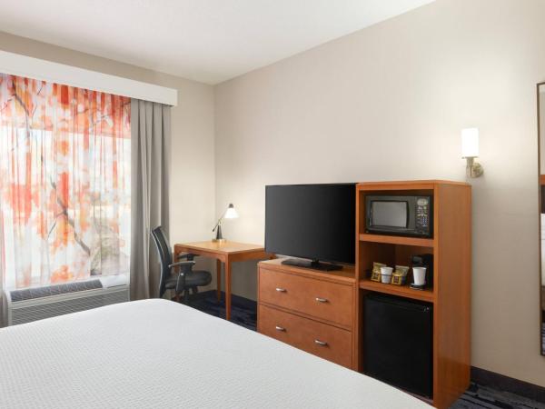 Fairfield Inn & Suites Jacksonville West/Chaffee Point : photo 2 de la chambre chambre lit king-size