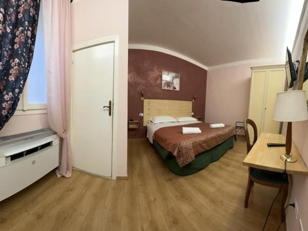 PICCOLO HOTEL Con Access ZTL !!! Ɲel Ƈentro Storico di Ƒirenze !!! : photo 5 de la chambre chambre double standard