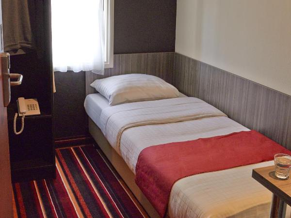 Mozart Hotel : photo 2 de la chambre petite chambre simple