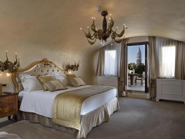 Hotel Ai Cavalieri di Venezia : photo 2 de la chambre suite junior avec terrasse