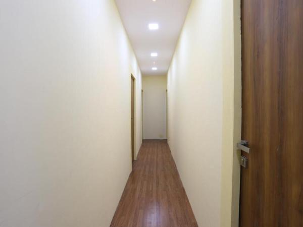 Hotel Crown Near Nesco Center-Oberoi Mall Goregaon East : photo 7 de la chambre chambre double