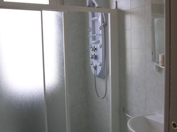 Hotel Arabesco : photo 1 de la chambre chambre familiale