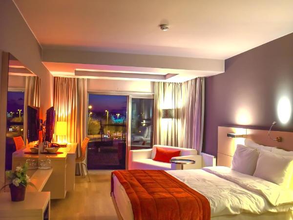 Denizatı Plus Hotel : photo 6 de la chambre chambre lit king-size supérieure