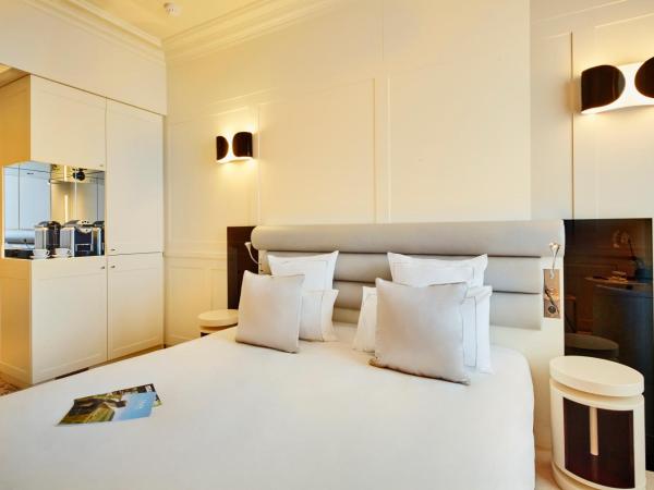 La Licorne Hotel & Spa Troyes MGallery : photo 5 de la chambre chambre de luxe avec grand lit