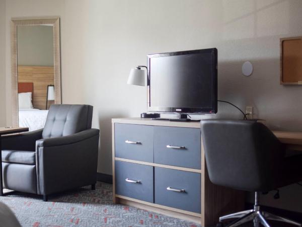 Candlewood Suites Houston I-10 East, an IHG Hotel : photo 7 de la chambre studio avec 2 lits queen-size - non-fumeurs