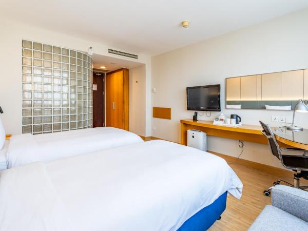 Holiday Inn Express Shanghai Jinqiao Central, an IHG Hotel : photo 6 de la chambre chambre lits jumeaux standard