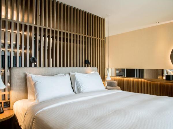 AKASHA Beach Hotel & Spa : photo 8 de la chambre suite somptueuse avec bain à remous extérieur