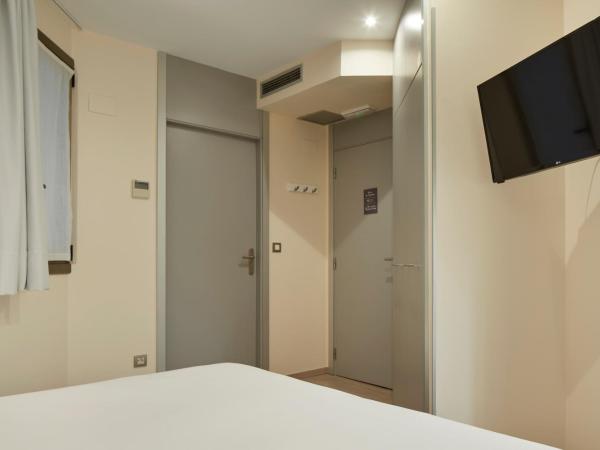 Welcome Gros Hotel : photo 2 de la chambre chambre intérieure double ou lits jumeaux