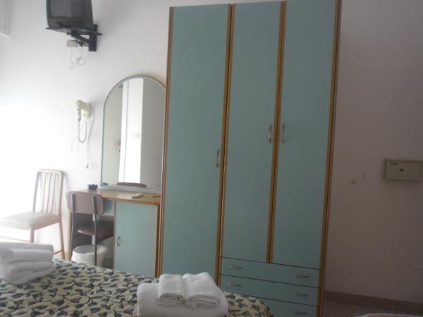 Hotel Busignani : photo 2 de la chambre chambre triple