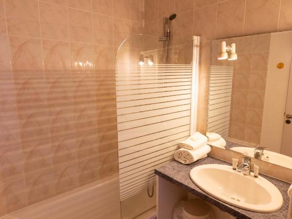 Mer et Golf : photo 2 de la chambre studio - vue sur golf (2 adultes)