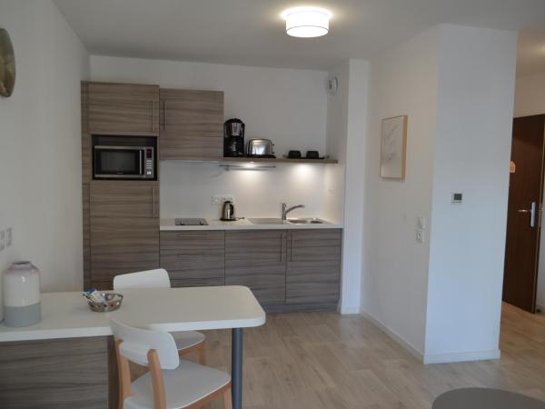 Résidence Les Tisserands - Domitys : photo 3 de la chambre appartement avec balcon