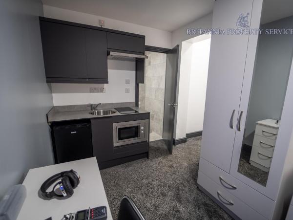 FREE PARKING Cosy Studios close to city and QE and UOB! : photo 3 de la chambre studio