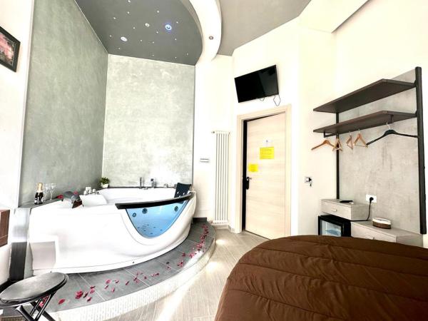 Il Quadrifoglio guesthouse : photo 9 de la chambre chambre double avec baignoire spa