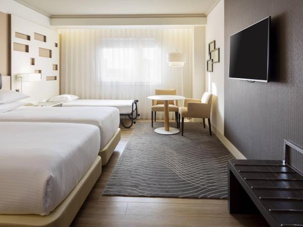 Madrid Marriott Auditorium Hotel & Conference Center : photo 1 de la chambre chambre lits jumeaux avec lit d’appoint - 301