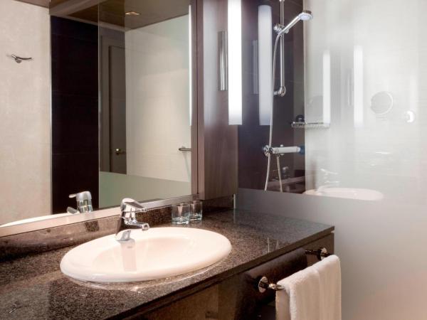 Madrid Marriott Auditorium Hotel & Conference Center : photo 6 de la chambre chambre lit king-size exécutive avec accès au salon et parking inclus