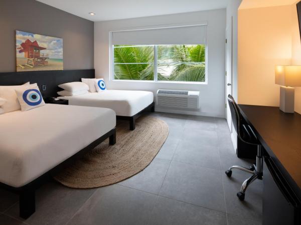 MB Hotel, Trademark Collection by Wyndham : photo 2 de la chambre chambre double avec 2 lits doubles - non-fumeurs