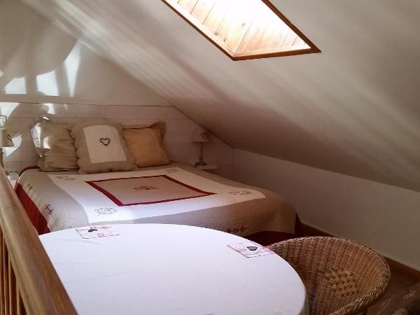 À la Petite Maison : photo 3 de la chambre studio avec vue sur jardin