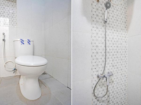 OYO 92435 Sunlo Cozy Home Family Homestay Syariah : photo 7 de la chambre chambre lits jumeaux supérieure