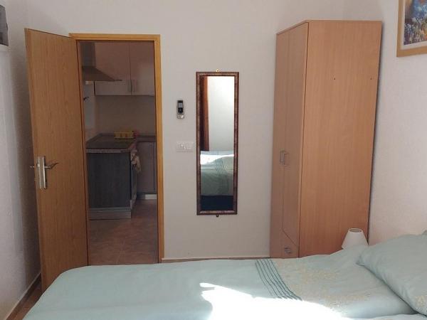 Apartments and rooms by the sea Stara Novalja, Pag - 6303 : photo 7 de la chambre appartement 2 chambres avec terrasse et vue sur la mer