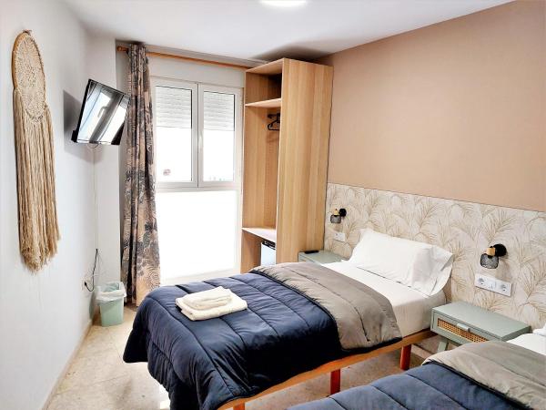 Habitaciones Barra89 : photo 3 de la chambre chambre lits jumeaux avec salle de bains commune