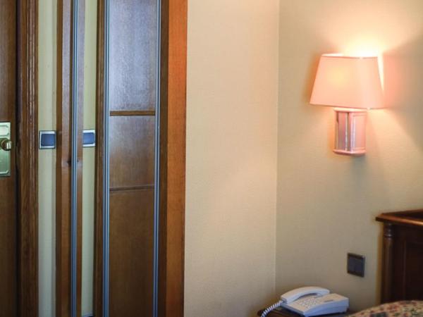 Hotel Meslay Republique : photo 3 de la chambre chambre double standard