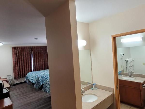 Harvey's Motel SDSU La Mesa San Diego : photo 4 de la chambre chambre avec 2 grands lits queen-size