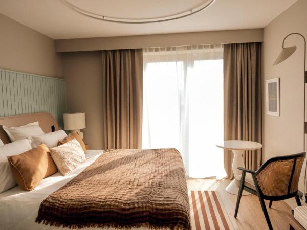 Emeria Dinard Thalasso Spa : photo 7 de la chambre chambre double classique avec vue sur mer partielle