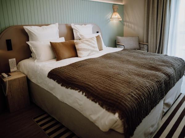 Emeria Dinard Thalasso Spa : photo 7 de la chambre chambre double deluxe - vue sur mer