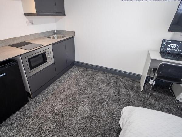 FREE PARKING Cosy Studios close to city and QE and UOB! : photo 6 de la chambre studio