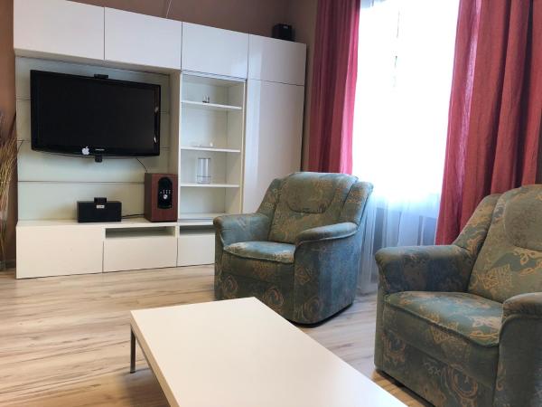 Pension Village : photo 2 de la chambre studio avec salle de bains commune