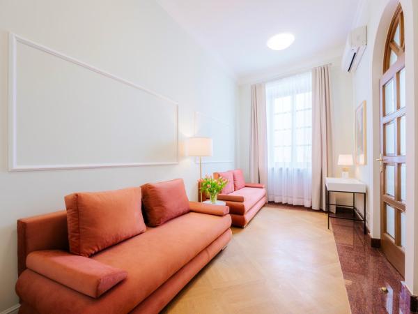 Jess Hotel & Spa Warsaw Old Town : photo 2 de la chambre appartement 3 chambres