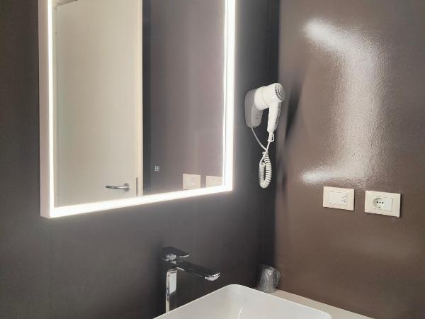 Hotel Vittoria : photo 5 de la chambre chambre double avec balcon - vue sur mer