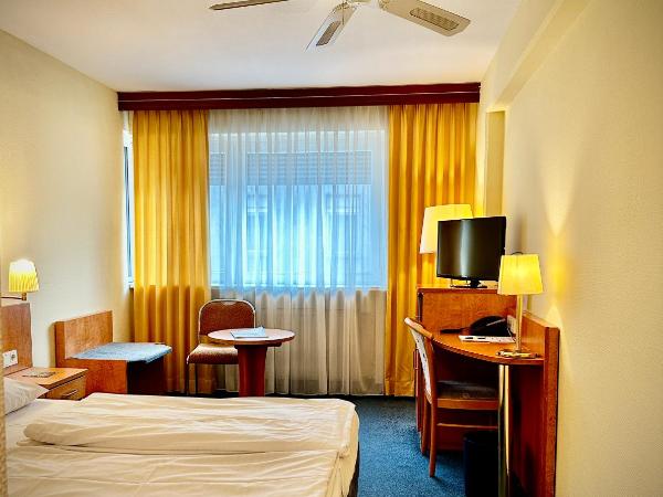 Savoy Hotel : photo 3 de la chambre chambre double standard