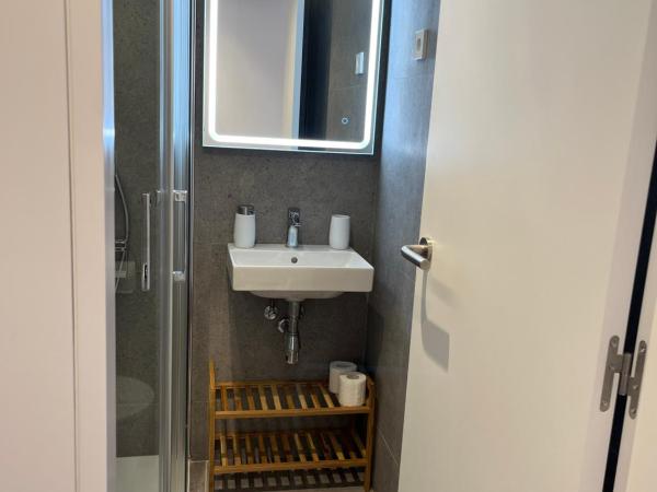 Hostal Charo II : photo 5 de la chambre chambre double