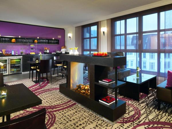 Hamburg Marriott Hotel : photo 6 de la chambre chambre king exécutive avec accès au salon