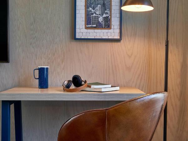 Moxy Atlanta Midtown : photo 5 de la chambre chambre lit king-size