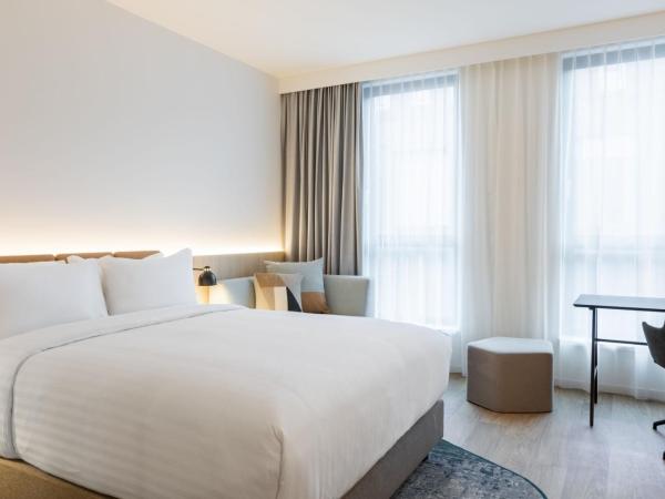 Residence Inn by Marriott Dortmund City : photo 4 de la chambre studio lit queen-size avec canapé-lit