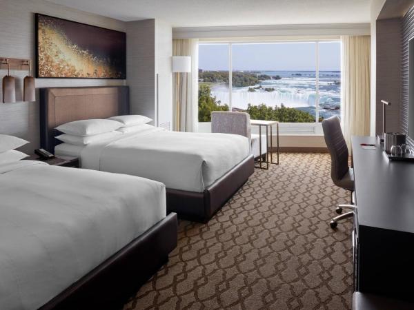 Niagara Falls Marriott Fallsview Hotel & Spa : photo 1 de la chambre chambre avec 2 lits queen-size - vue sur les chutes